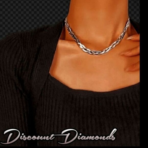 Polished Silver Rope Necklace with Intricate Design - Picture 3 of 11